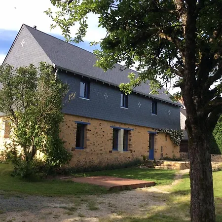 Casa de Férias Familial Restauré En Pleine Nature Avec Terrasse, Proche Forêt, Idéal Pour Groupes Et Pmr - Fr-1-410-255