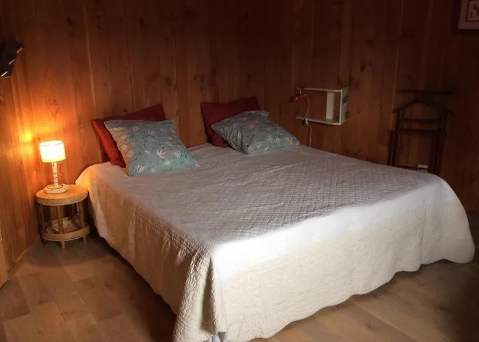 Familial Restaure En Pleine Nature Avec Terrasse, Proche Foret, Ideal Pour Groupes Et Pmr - Fr-1-410-255 Chemiré-en-Charnie