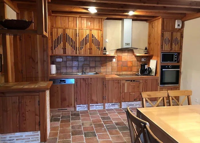 Familial Restaure En Pleine Nature Avec Terrasse, Proche Foret, Ideal Pour Groupes Et Pmr - Fr-1-410-255 Chemiré-en-Charnie