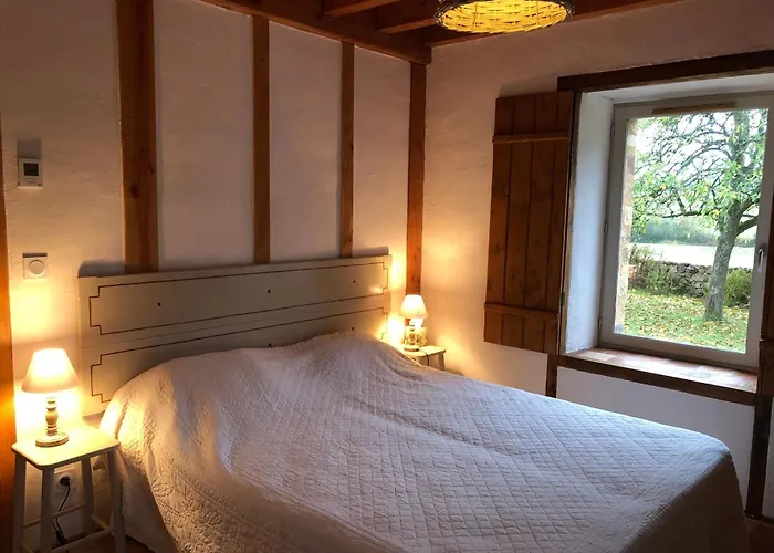 Familial Restaure En Pleine Nature Avec Terrasse, Proche Foret, Ideal Pour Groupes Et Pmr - Fr-1-410-255 Chemiré-en-Charnie